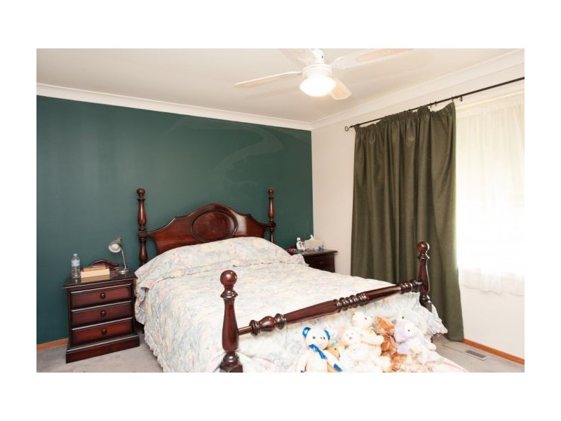 533 Margaret Place, Lavington NSW 2641