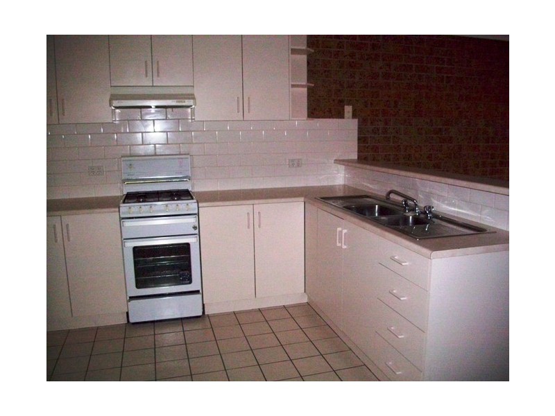 3/4 Owen Court, Lavington NSW 2641