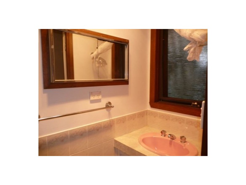 357  Sutherland Street, Lavington NSW 2641