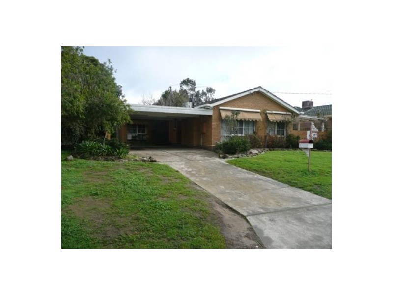 357  Sutherland Street, Lavington NSW 2641