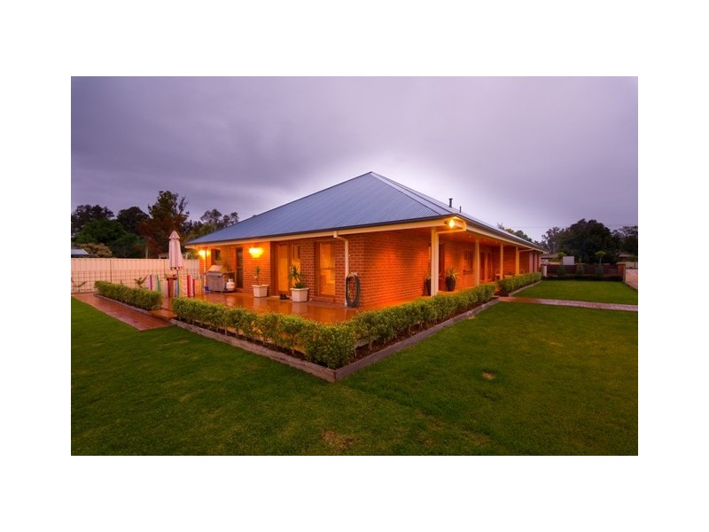 111 Mitchell Street, Jindera, Albury NSW 2640