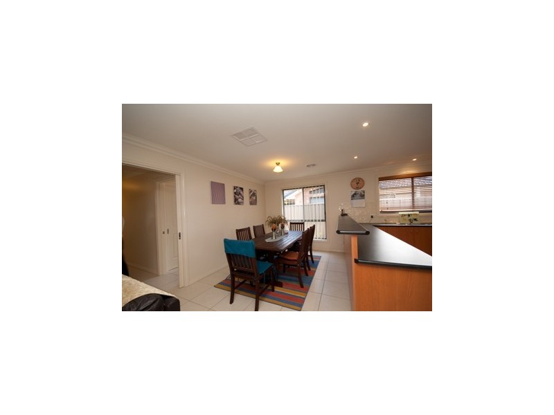 15 Darga Place, Lavington NSW 2641