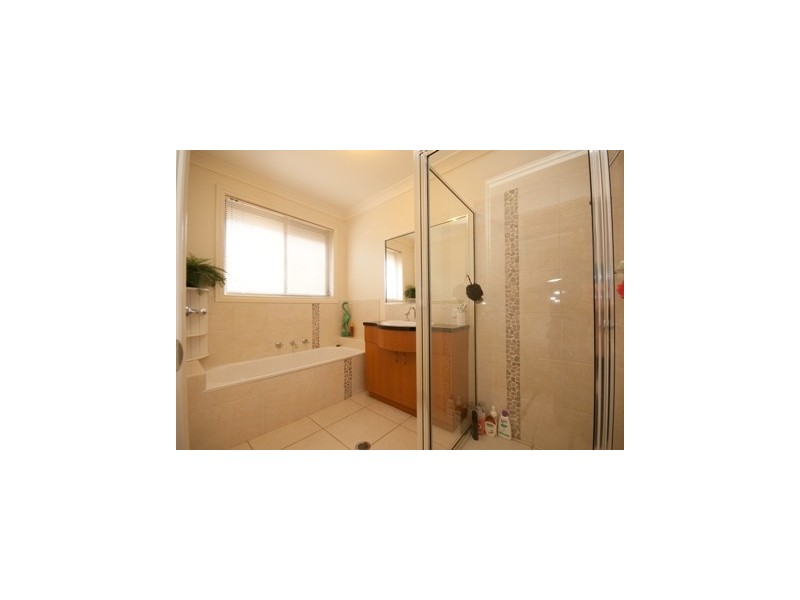 15 Darga Place, Lavington NSW 2641