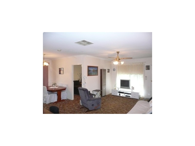 1/484 Douglas Road, Lavington NSW 2641