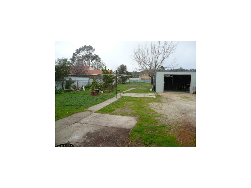 211 Andrews Street, East Albury NSW 2640