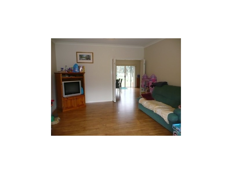 123 Pioneer Dr, Jindera NSW 2642