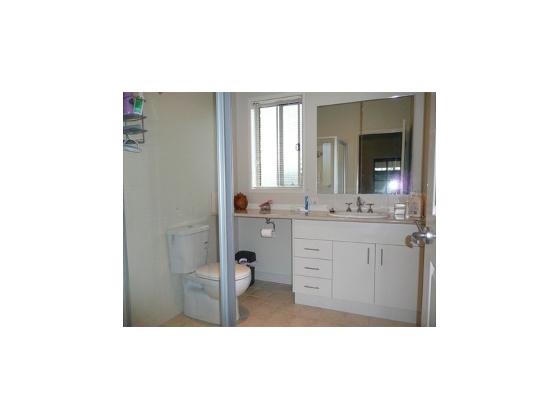 123 Pioneer Dr, Jindera NSW 2642