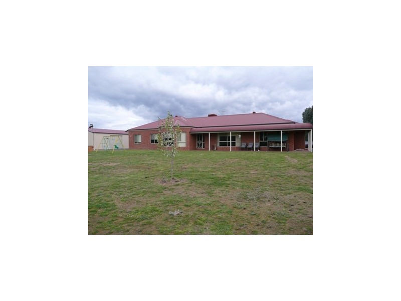 123 Pioneer Dr, Jindera NSW 2642