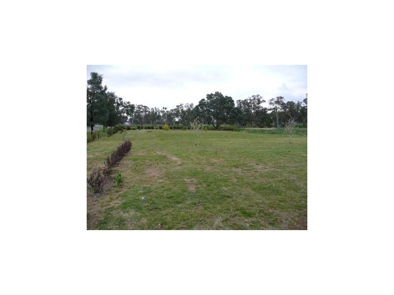 123 Pioneer Dr, Jindera NSW 2642