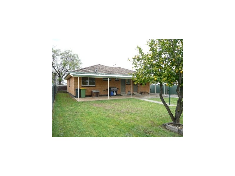 477 Kotthoff St, Lavington NSW 2641
