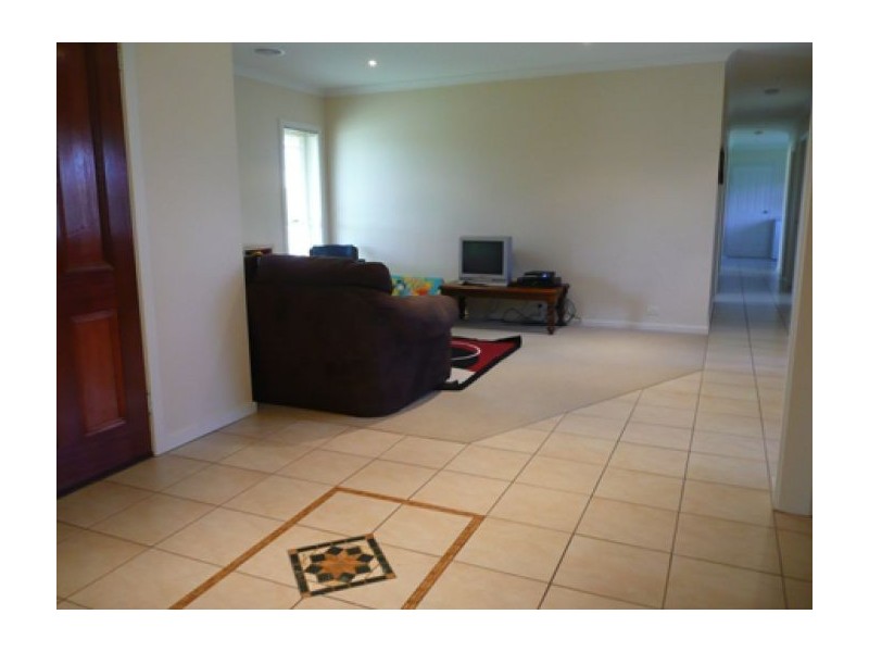 56 Robbins Dr, East Albury NSW 2640