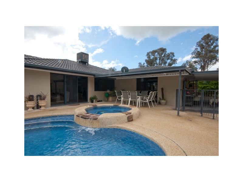 34 Finlay Road, Thurgoona NSW 2640