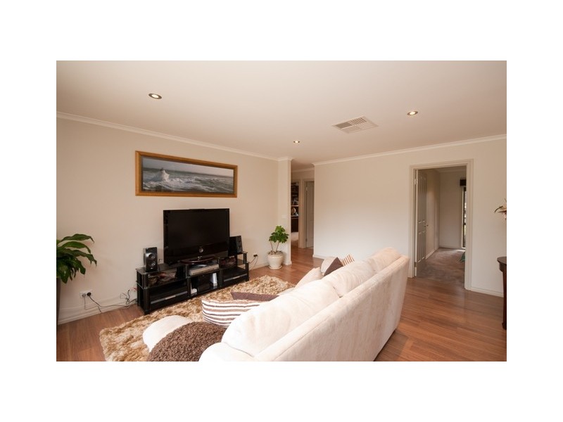34 Finlay Road, Thurgoona NSW 2640