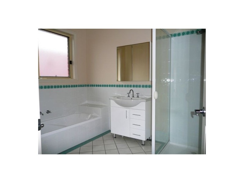 1/41 Harmer Street, Lavington NSW 2641