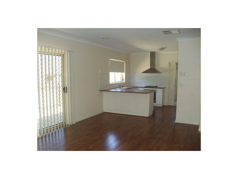 2-41 Harmer Street, Lavington NSW 2641