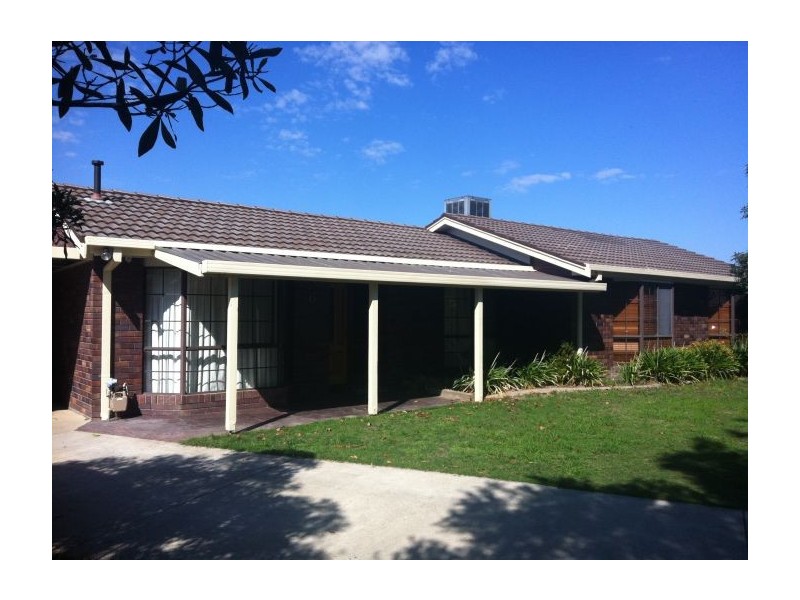 6 Lindisfarne Court, Thurgoona NSW 2640