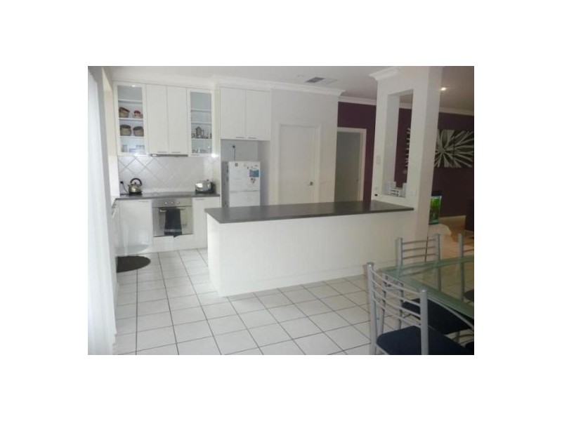 41 Mountain Way, Lavington NSW 2641