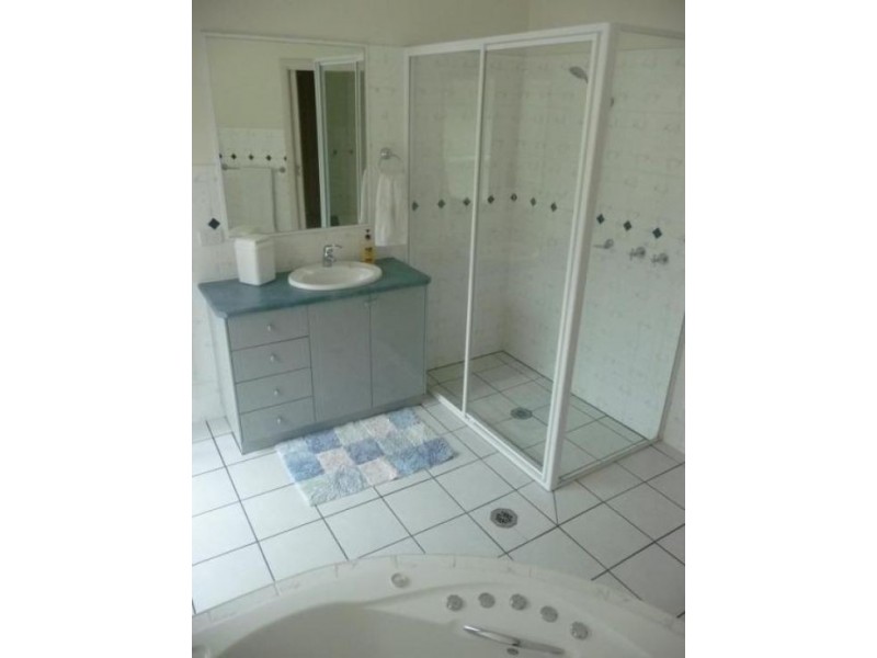 41 Mountain Way, Lavington NSW 2641