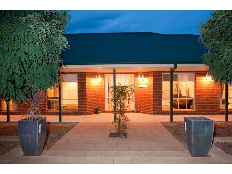 95 Finlay Road, Thurgoona NSW 2640