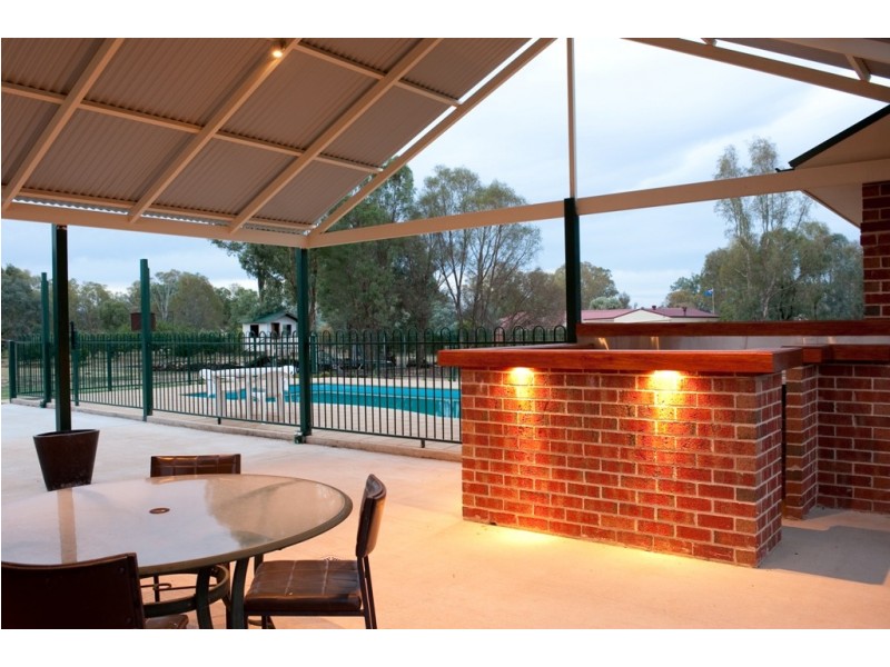 95 Finlay Road, Thurgoona NSW 2640