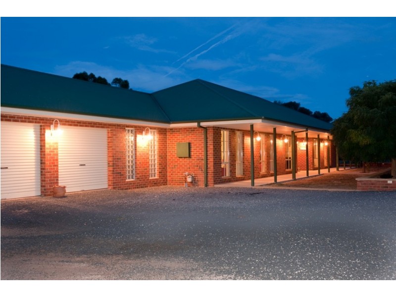 95 Finlay Road, Thurgoona NSW 2640