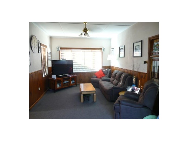 386 Urana Road, Lavington NSW 2641