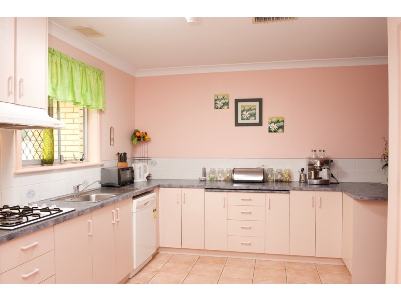 565  Noorla Place, Lavington NSW 2641
