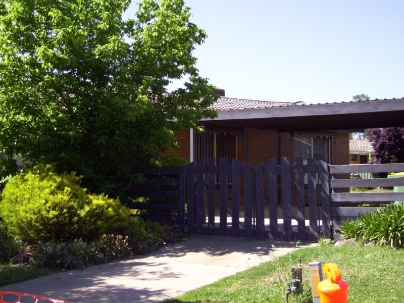 127  Hotham Circuit, Thurgoona NSW 2640