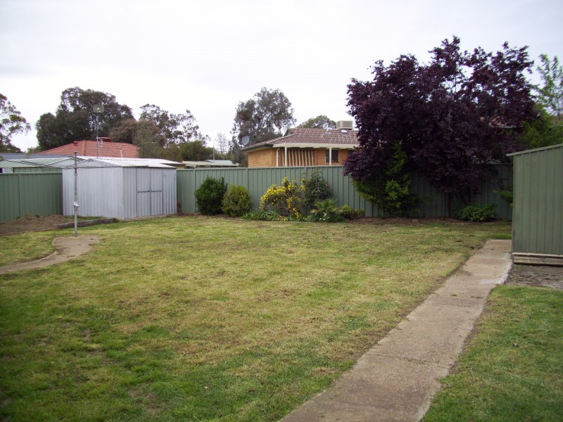 127  Hotham Circuit, Thurgoona NSW 2640