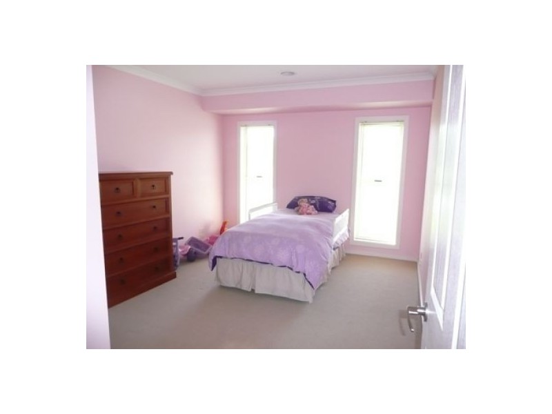 56 Robbins Drive, East Albury NSW 2640