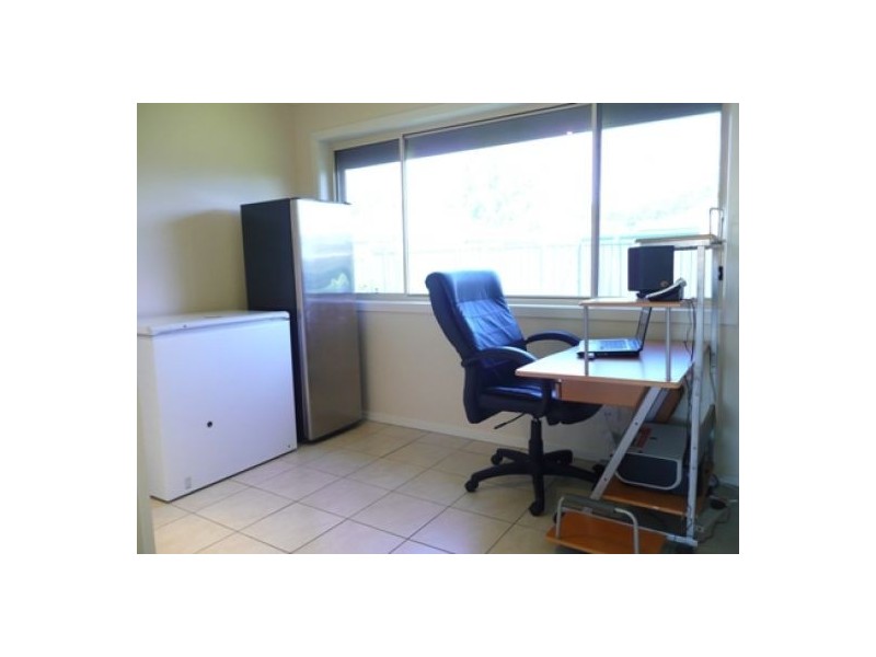 56 Robbins Drive, East Albury NSW 2640