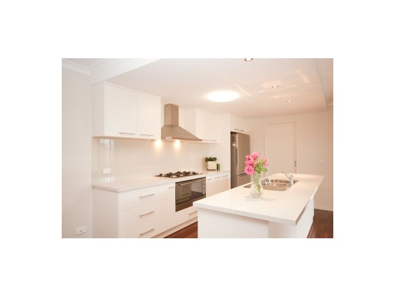 7 Lawson Circuit, Lavington NSW 2641