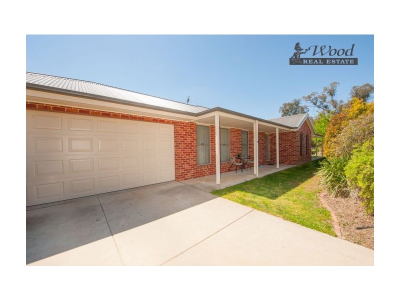 80 Huon Street, Jindera NSW 2642