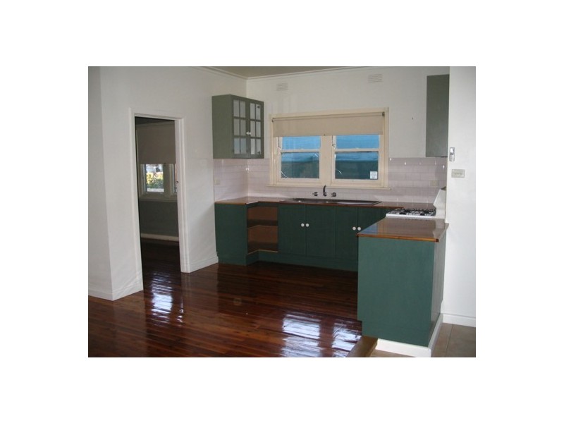 482 Douglas Rd, Lavington NSW 2641