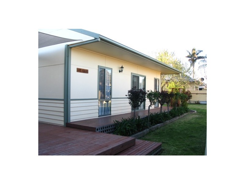 482 Douglas Rd, Lavington NSW 2641