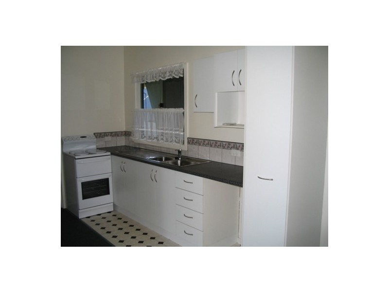 482 Douglas Rd, Lavington NSW 2641