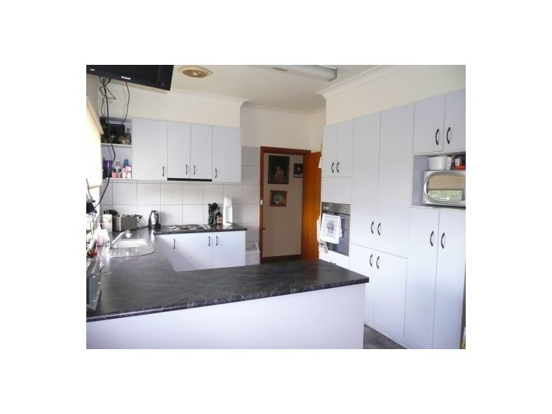 366 Sioux Court, Lavington NSW 2641
