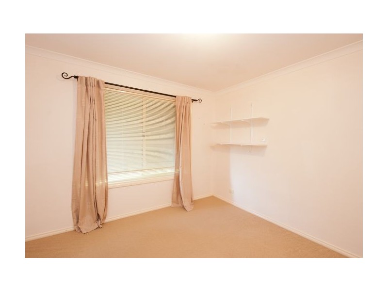 10 Valerie Way, Lavington NSW 2641