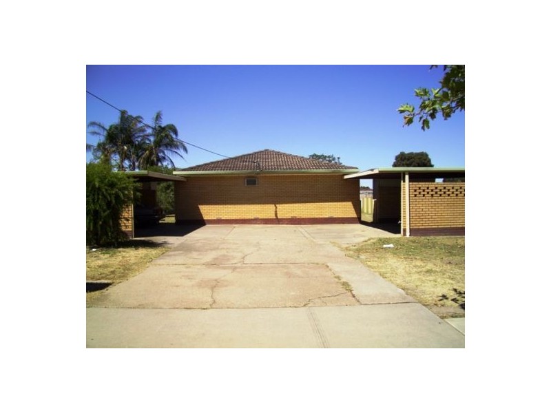 4/420 Urana Road, Lavington NSW 2641