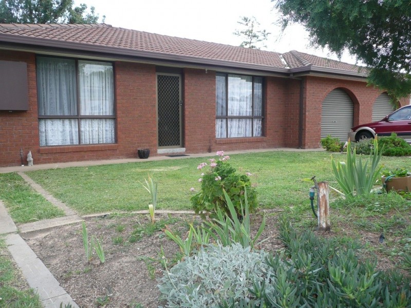 8/595 Webb Street, Lavington NSW 2641