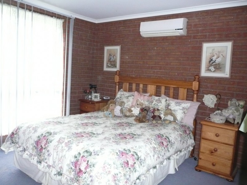 8/595 Webb Street, Lavington NSW 2641