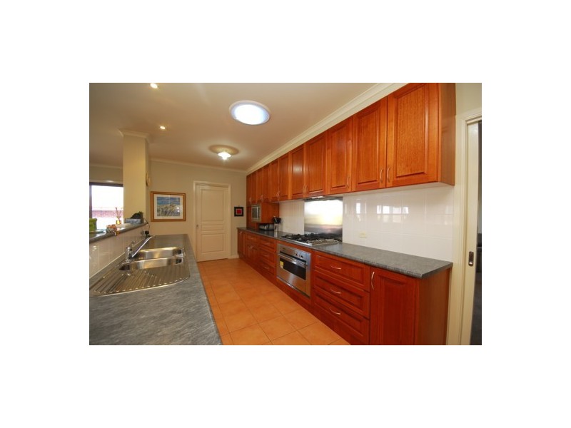 24  Mace Crt, Lavington NSW 2641