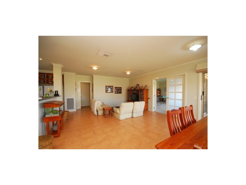 24  Mace Crt, Lavington NSW 2641