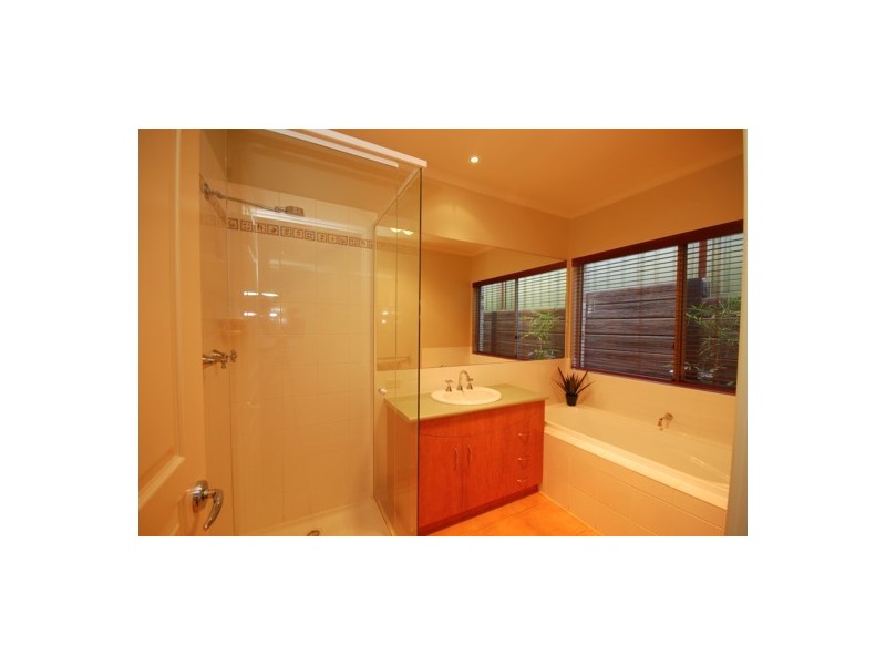 24  Mace Crt, Lavington NSW 2641