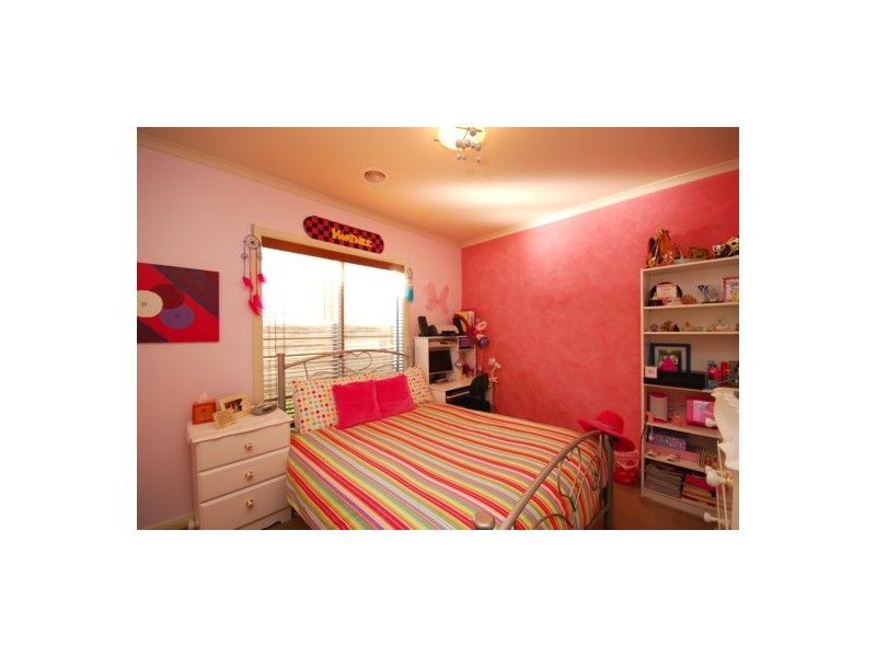 24  Mace Crt, Lavington NSW 2641