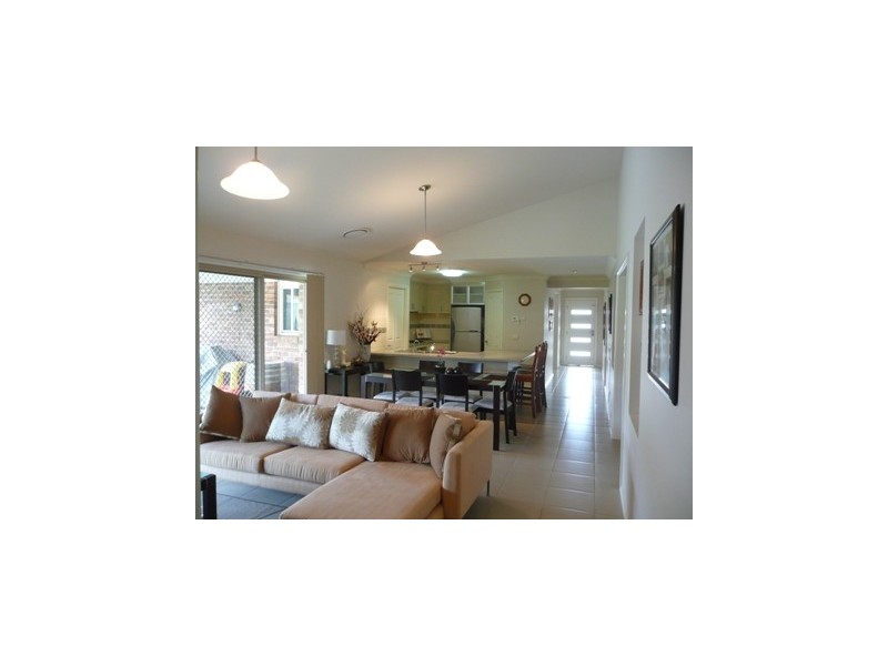 23 Squirrel Glider Dr, Thurgoona NSW 2640