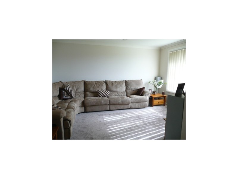 23 Squirrel Glider Dr, Thurgoona NSW 2640