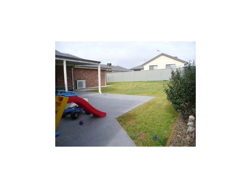 23 Squirrel Glider Dr, Thurgoona NSW 2640