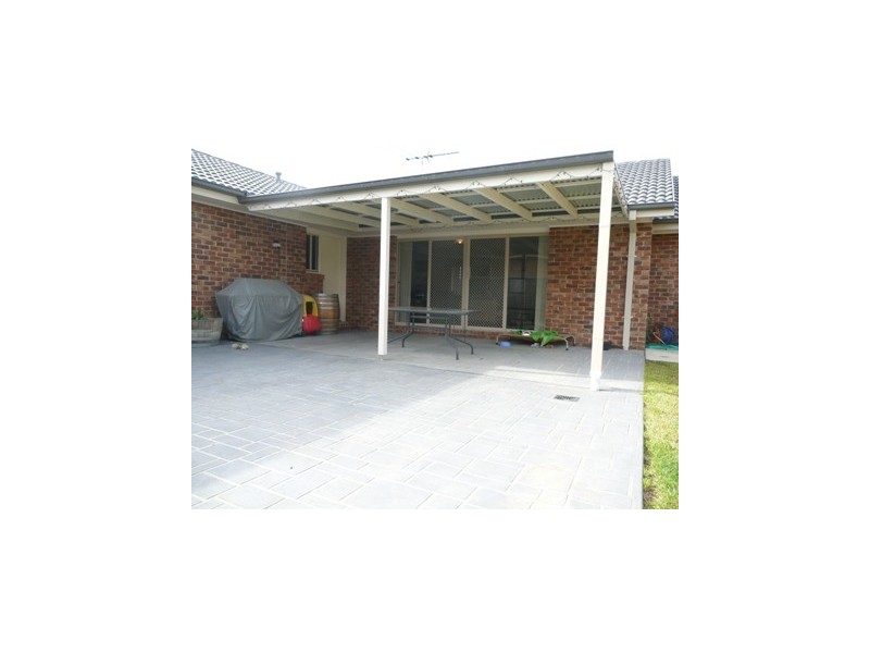 23 Squirrel Glider Dr, Thurgoona NSW 2640