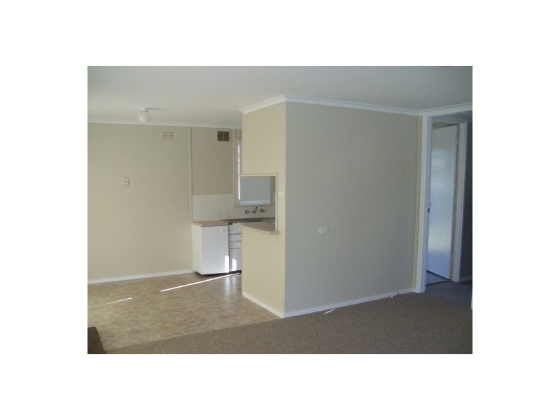 932 Captain Cook Drive, North Albury NSW 2640